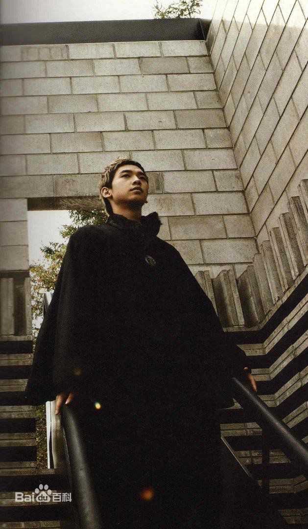 郑智薰(英文名:Rain 韩文名：  罗马拼音：Jung Ji Hoon)1素颜照相册