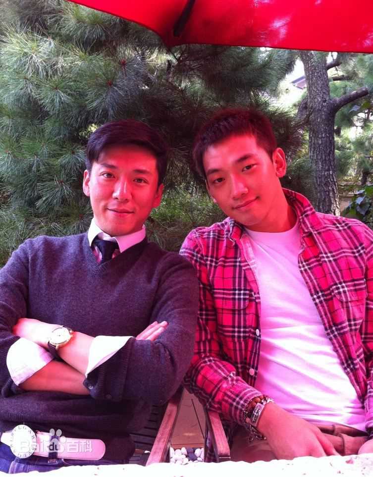 郑智薰(英文名:Rain 韩文名：  罗马拼音：Jung Ji Hoon)1素颜照相册