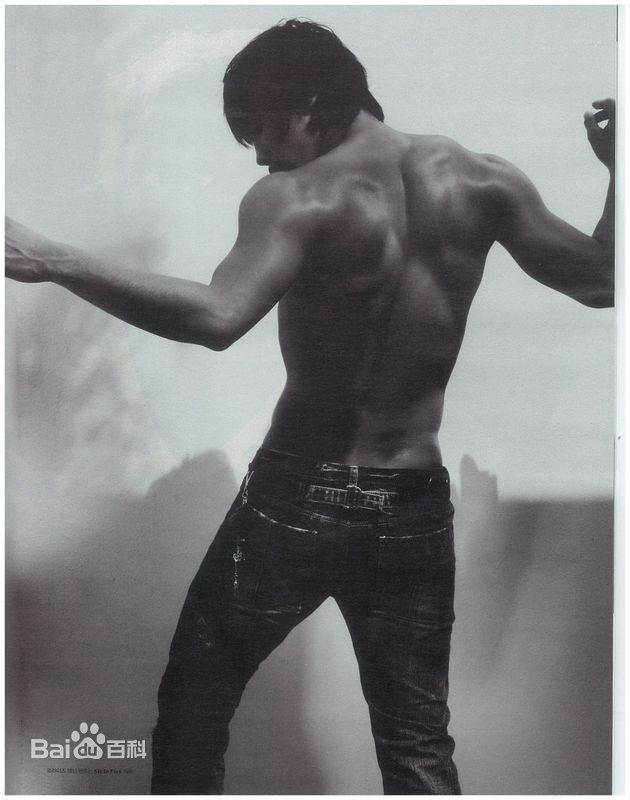 郑智薰(英文名:Rain 韩文名：  罗马拼音：Jung Ji Hoon)1素颜照相册