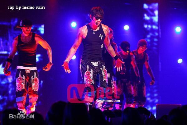 郑智薰(英文名:Rain 韩文名：  罗马拼音：Jung Ji Hoon)1素颜照相册