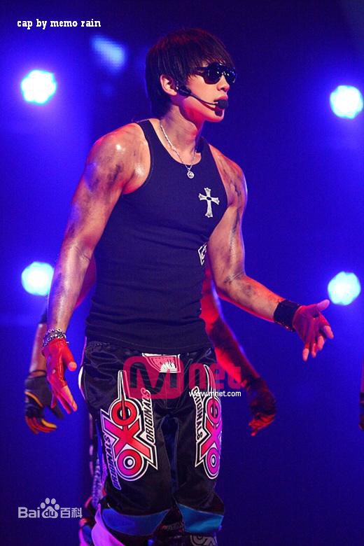 郑智薰(英文名:Rain 韩文名：  罗马拼音：Jung Ji Hoon)1素颜照相册