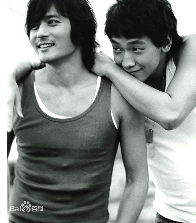 郑智薰(英文名:Rain 韩文名：  罗马拼音：Jung Ji Hoon)1素颜照相册