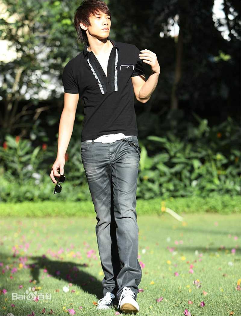 最优质郑智薰(英文名:Rain 韩文名：  罗马拼音：Jung Ji Hoon)在《Six to five》中的相册