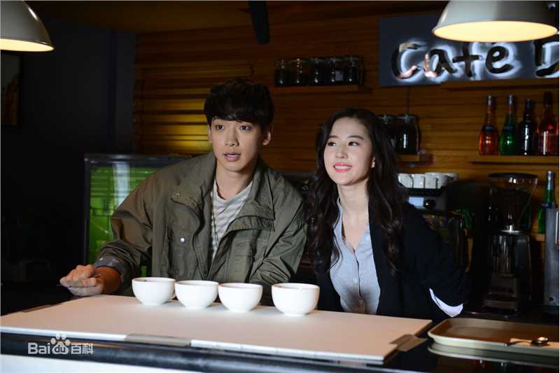 最新郑智薰(英文名:Rain 韩文名：  罗马拼音：Jung Ji Hoon)在《露水红颜》饰徐承勋中的壁纸