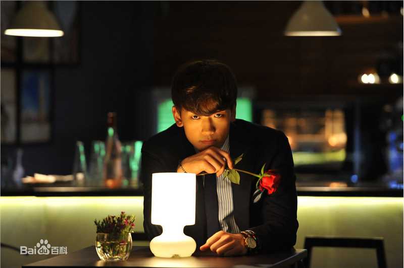 最新郑智薰(英文名:Rain 韩文名：  罗马拼音：Jung Ji Hoon)在《露水红颜》饰徐承勋中的壁纸