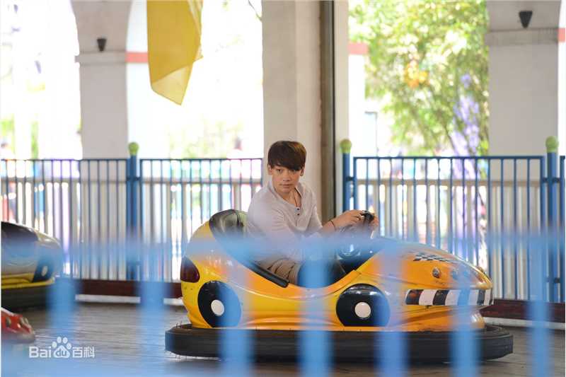 最新郑智薰(英文名:Rain 韩文名：  罗马拼音：Jung Ji Hoon)在《露水红颜》饰徐承勋中的壁纸