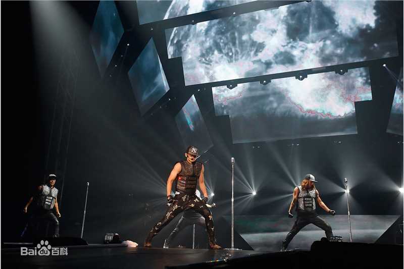 最优质郑智薰(英文名:Rain 韩文名：  罗马拼音：Jung Ji Hoon)在《THE SQUALL》亚洲巡回演唱会中的相册