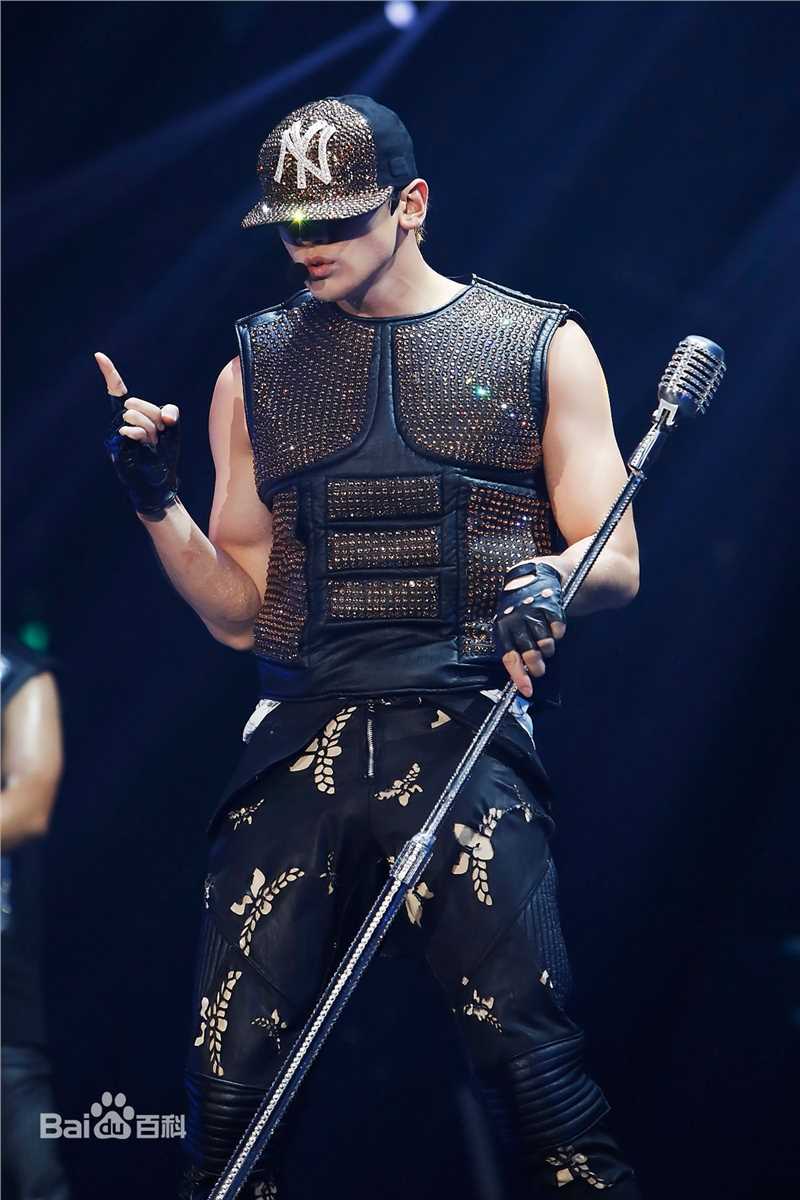 最优质郑智薰(英文名:Rain 韩文名：  罗马拼音：Jung Ji Hoon)在《THE SQUALL》亚洲巡回演唱会中的相册