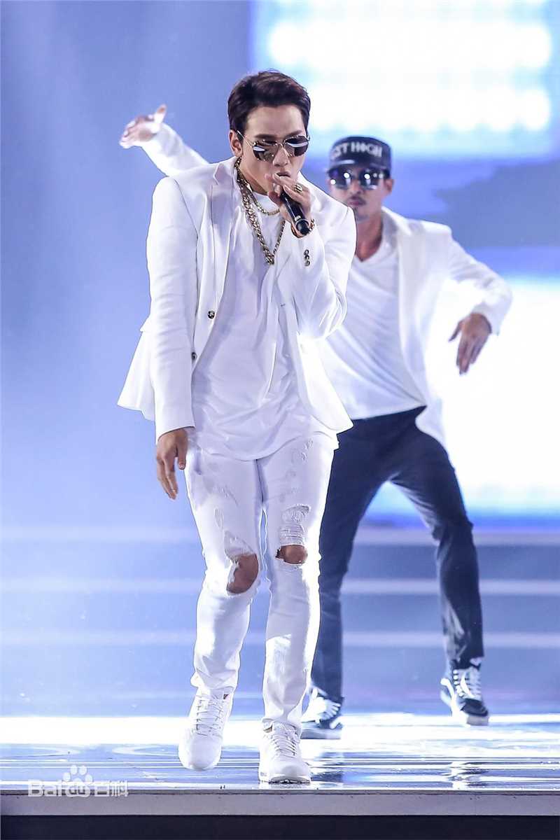 郑智薰(英文名:Rain 韩文名：  罗马拼音：Jung Ji Hoon)越南小姐总决赛图片图册