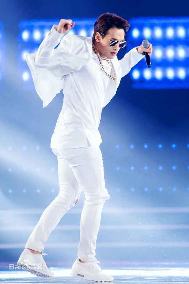 郑智薰(英文名:Rain 韩文名：  罗马拼音：Jung Ji Hoon)越南小姐总决赛图片图册