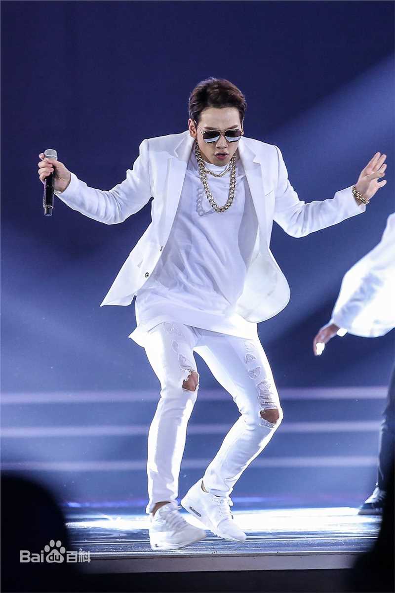 郑智薰(英文名:Rain 韩文名：  罗马拼音：Jung Ji Hoon)越南小姐总决赛图片图册