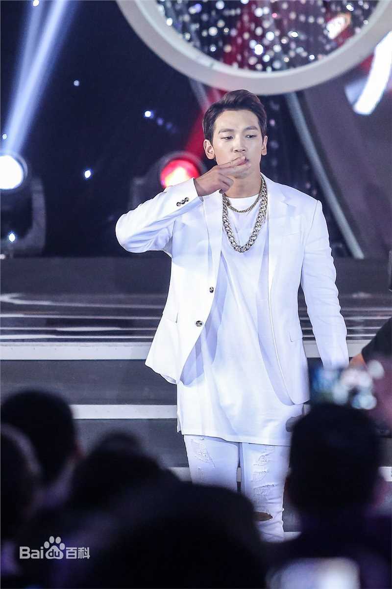 郑智薰(英文名:Rain 韩文名：  罗马拼音：Jung Ji Hoon)越南小姐总决赛图片图册