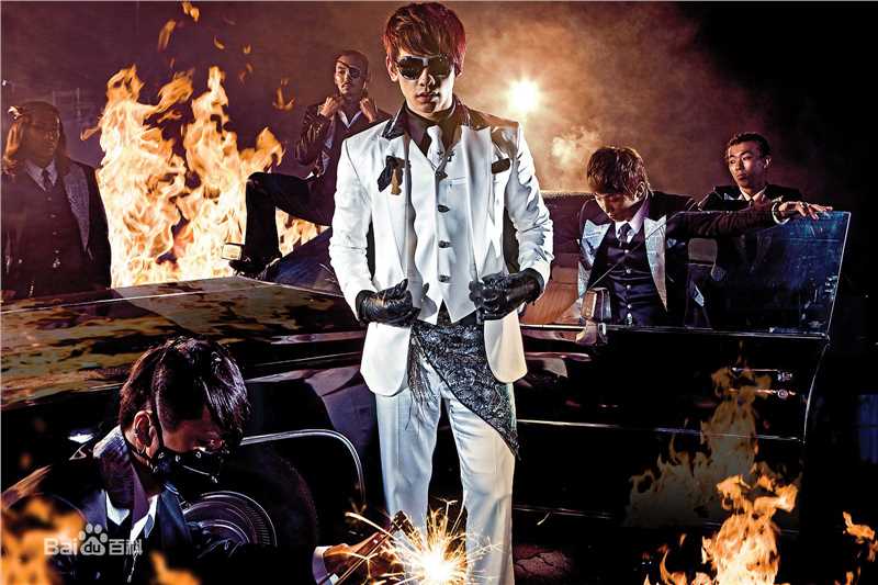 郑智薰(英文名:Rain 韩文名：  罗马拼音：Jung Ji Hoon)在《Raini》专辑中的