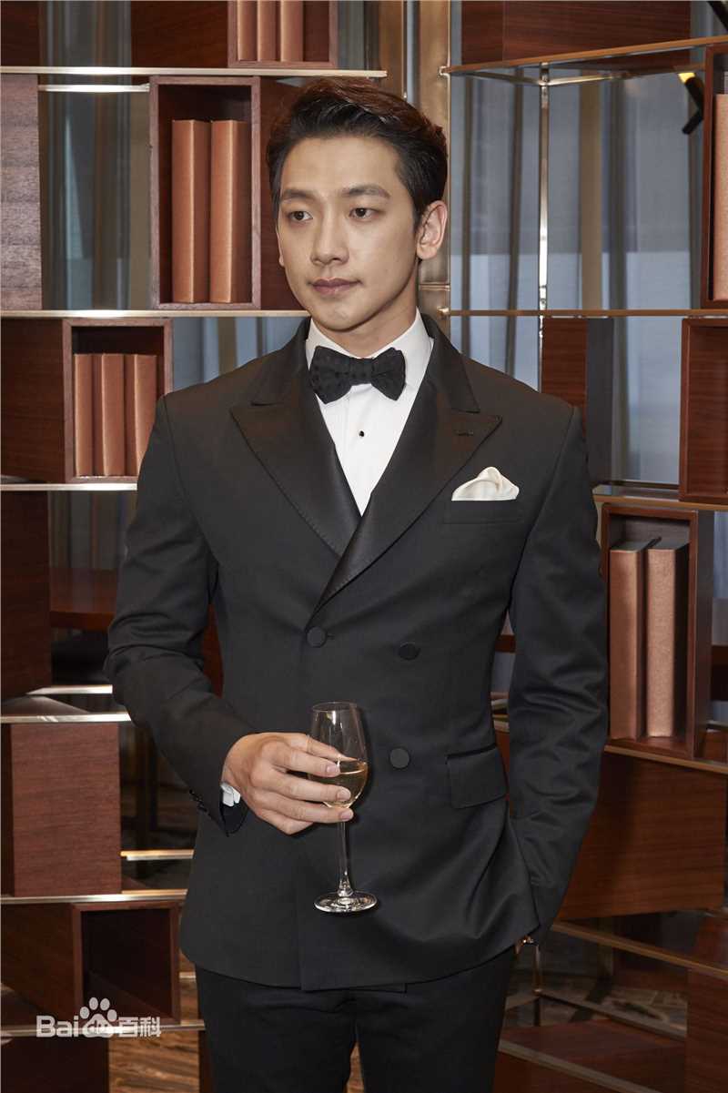 精选郑智薰(英文名:Rain 韩文名：  罗马拼音：Jung Ji Hoon)在纽约《MET GALA》之行中的图册