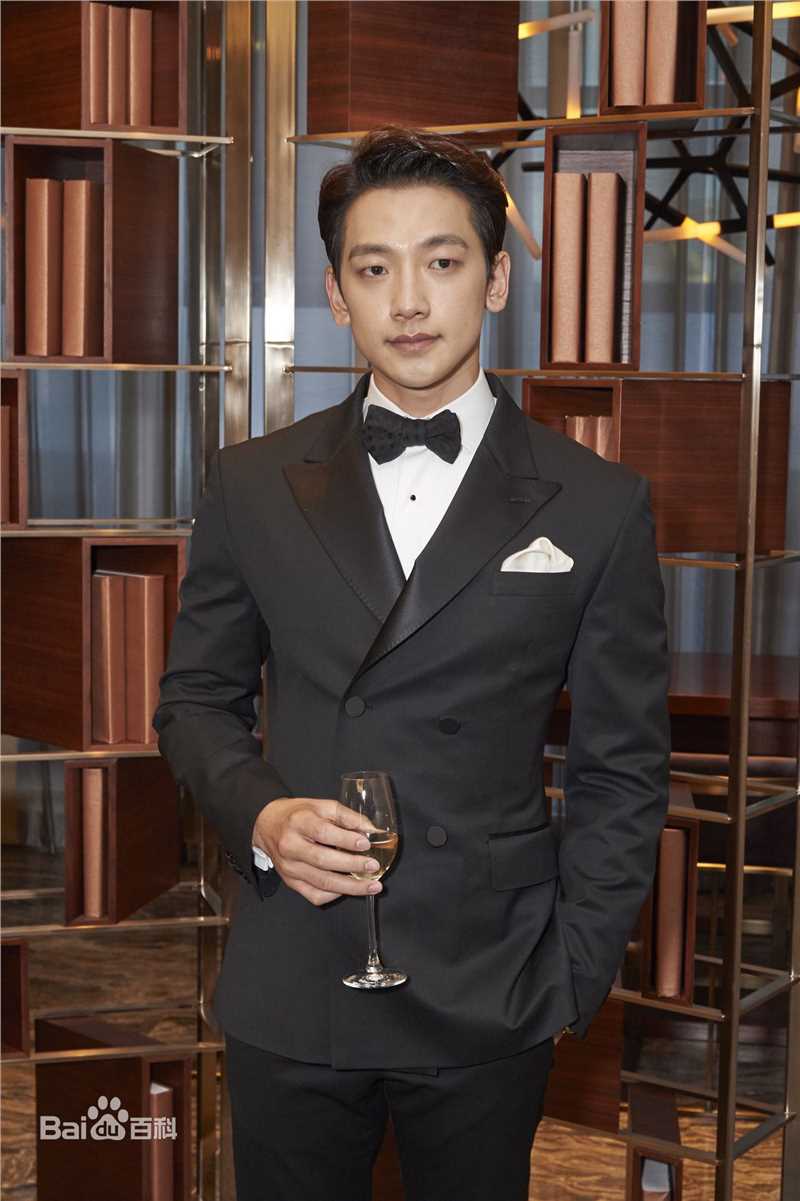 精选郑智薰(英文名:Rain 韩文名：  罗马拼音：Jung Ji Hoon)在纽约《MET GALA》之行中的图册