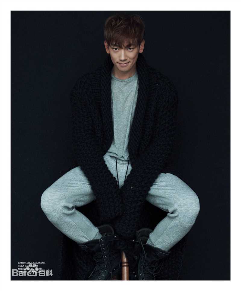 最新郑智薰(英文名:Rain 韩文名：  罗马拼音：Jung Ji Hoon)在《Singles》中的壁纸