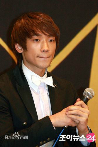 郑智薰(英文名:Rain 韩文名：  罗马拼音：Jung Ji Hoon)9性感图片图集