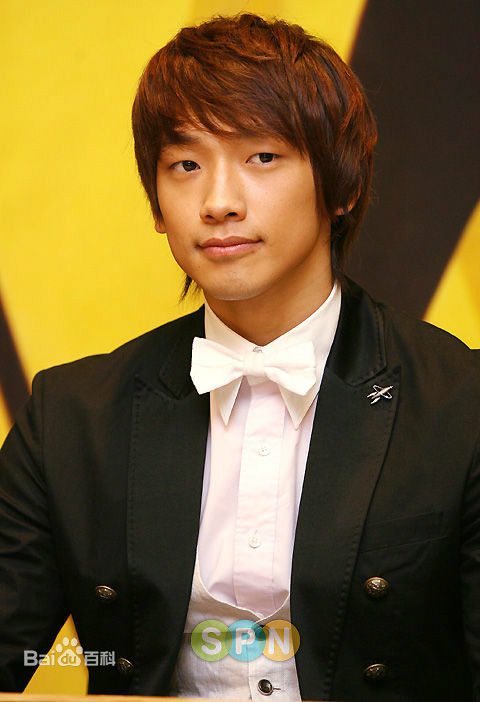 郑智薰(英文名:Rain 韩文名：  罗马拼音：Jung Ji Hoon)9性感图片图集