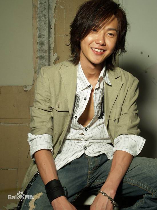 黄义达(Yida Huang)演出图片性感图片图集