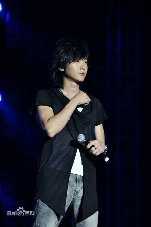 黄义达(Yida Huang)演出图片性感图片图集