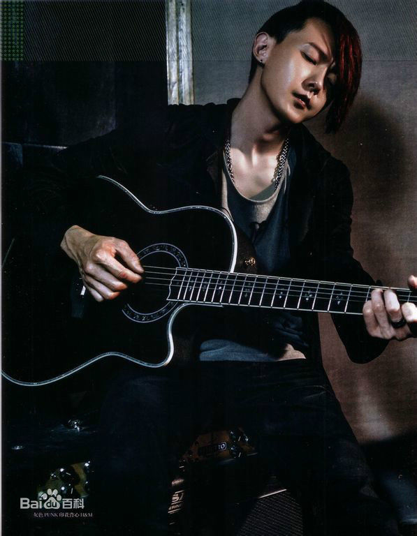 黄义达(Yida Huang)杂志扫图