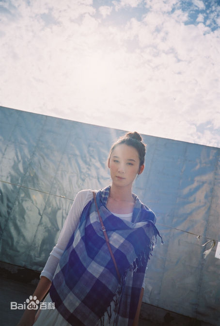 张粤(didi)生活照图片图册