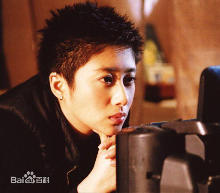 刘思彤铁拳浪子图片图册