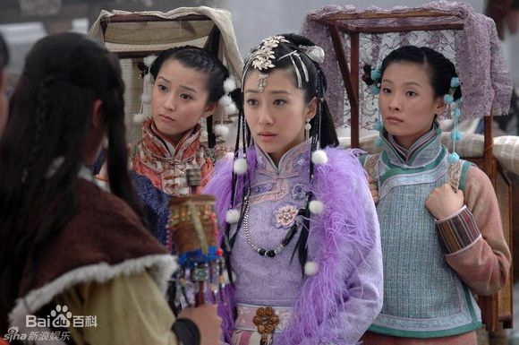 刘思彤新萍踪侠影前后照片