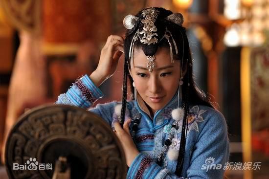 刘思彤新萍踪侠影前后照片