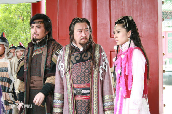 刘思彤新萍踪侠影前后照片