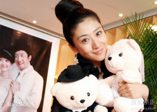 最新刘思彤在《双城生活》中的图集