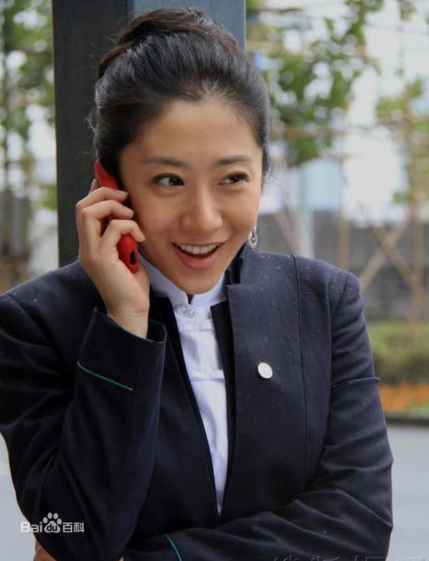 最新刘思彤在《双城生活》中的图集