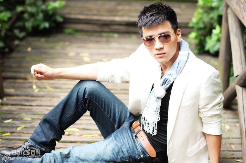 魏千翔(Shawn Wei) 街拍