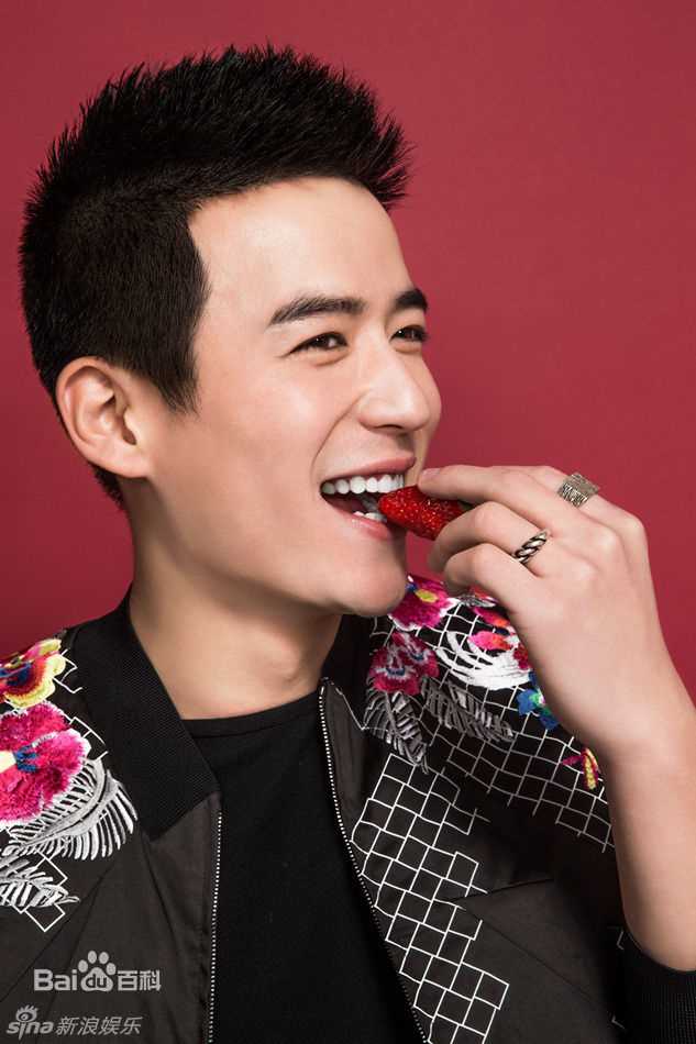 魏千翔(Shawn Wei) 街拍