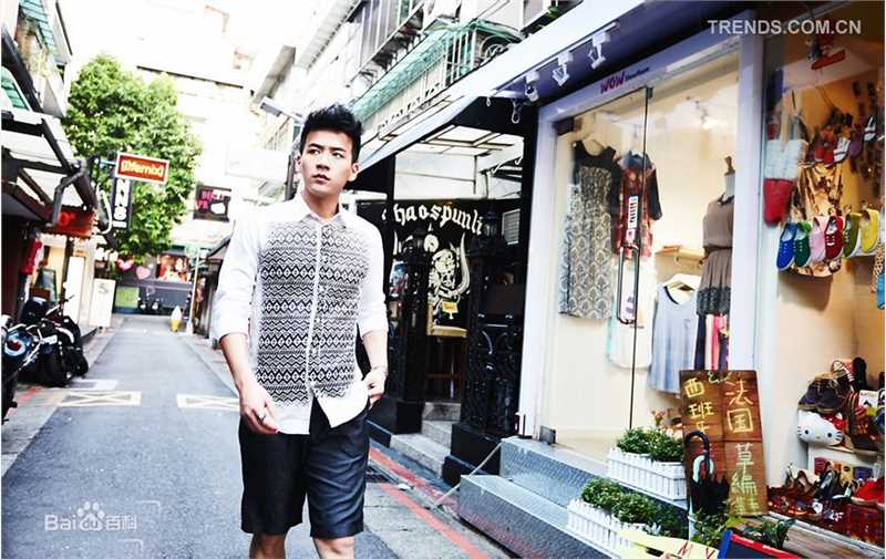 魏千翔(Shawn Wei) 街拍