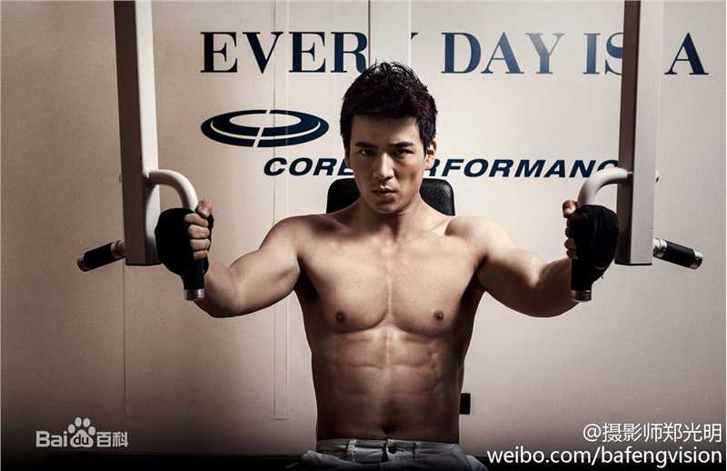 魏千翔(Shawn Wei) 街拍