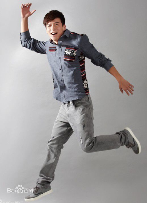 魏千翔(Shawn Wei) 街拍