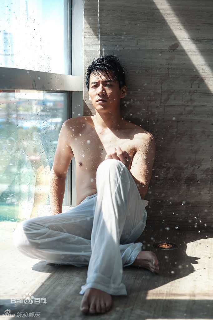 魏千翔(Shawn Wei) 街拍