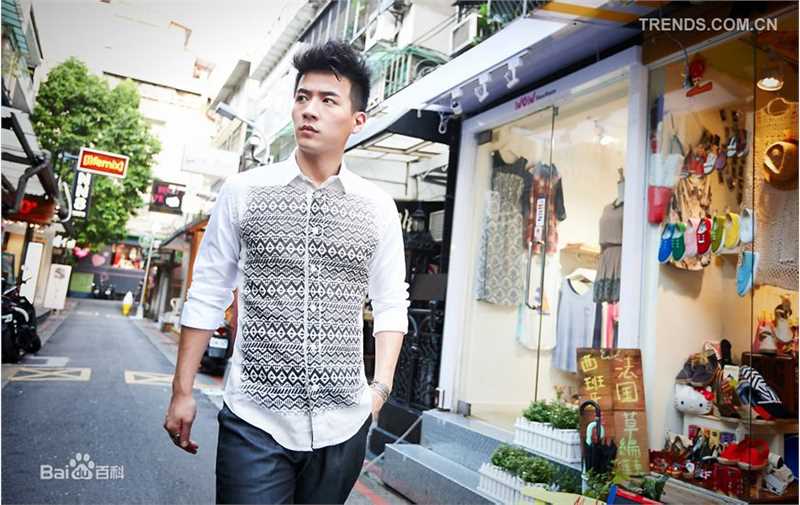 魏千翔(Shawn Wei) 街拍