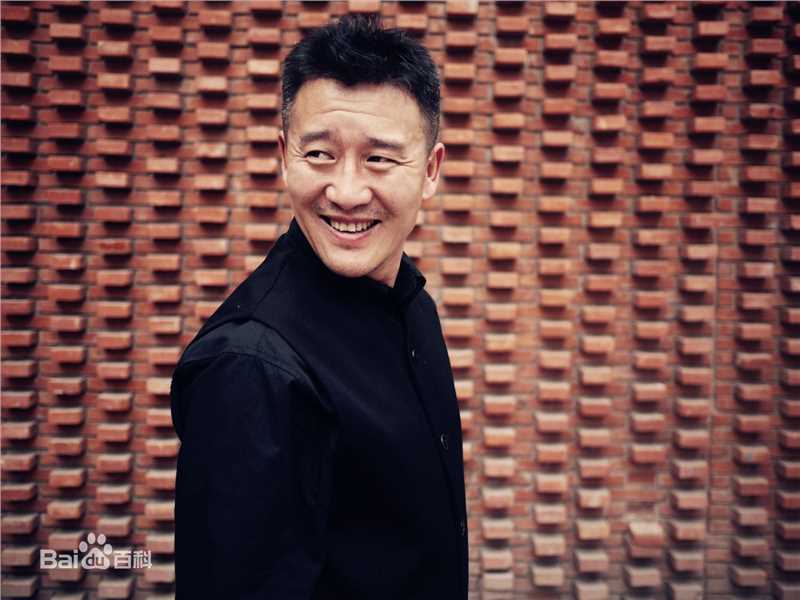 侯岩松照片壁纸壁纸