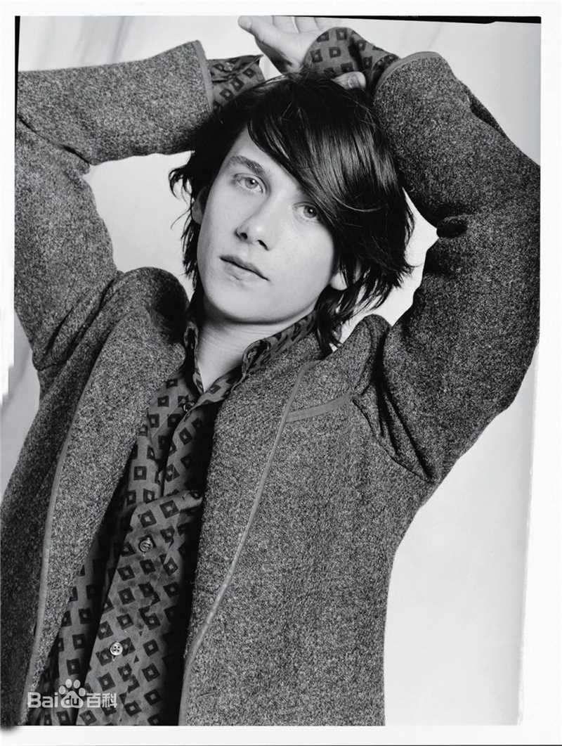 高清卢·泰勒·普奇(Lou Taylor Pucci)精彩图册