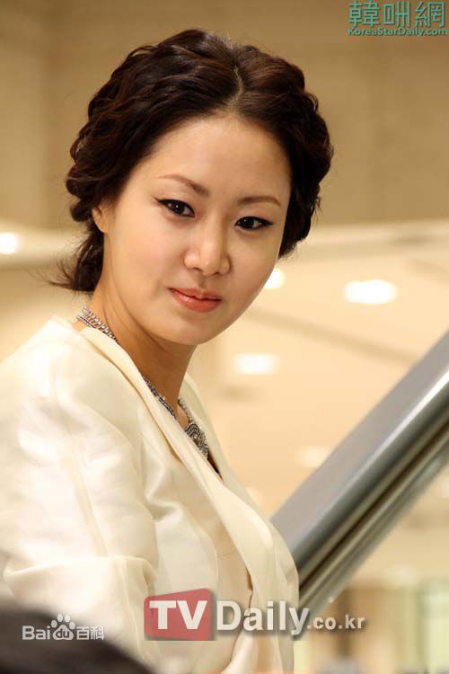 高清申恩庆()图片