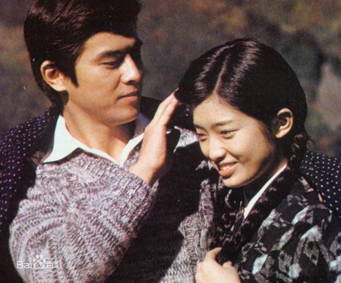 三浦友和(みうら ともかず、Miura Tomokazu)与山口百惠图片集生活照相册