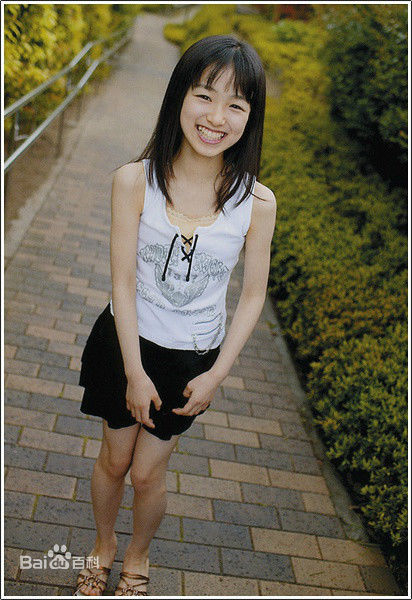 大后寿寿花(Suzuka Ohgo/大後寿々花)少年时期壁纸壁纸