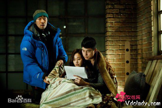 金奎泰(Kim Kyoo Tae（英文）、 （韩文）)在《吧嗒吧嗒》拍摄花絮中的