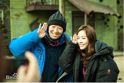 金奎泰(Kim Kyoo Tae（英文）、 （韩文）)在《吧嗒吧嗒》拍摄花絮中的