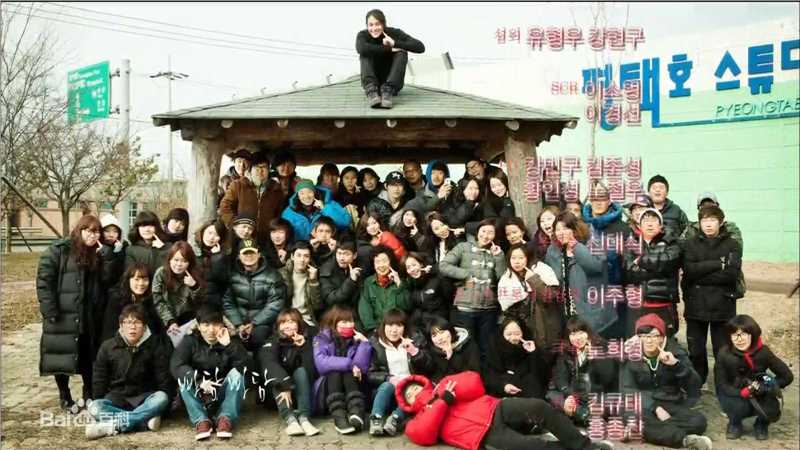 金奎泰(Kim Kyoo Tae（英文）、 （韩文）)在《吧嗒吧嗒》拍摄花絮中的