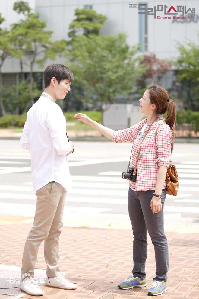 精选朴宝剑(|Park Bo Gum)在《静止照片》中的图册