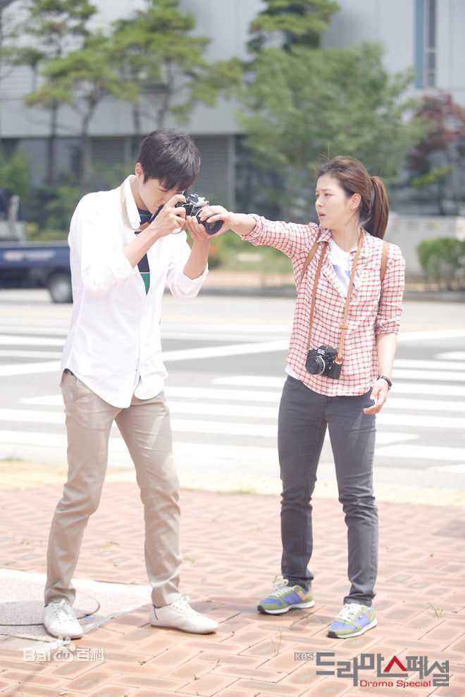 精选朴宝剑(|Park Bo Gum)在《静止照片》中的图册