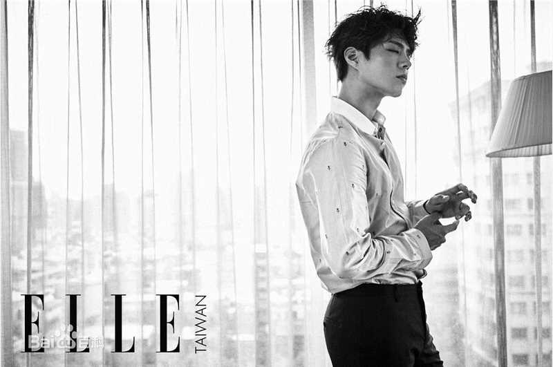 朴宝剑(|Park Bo Gum)ELLE图片图集